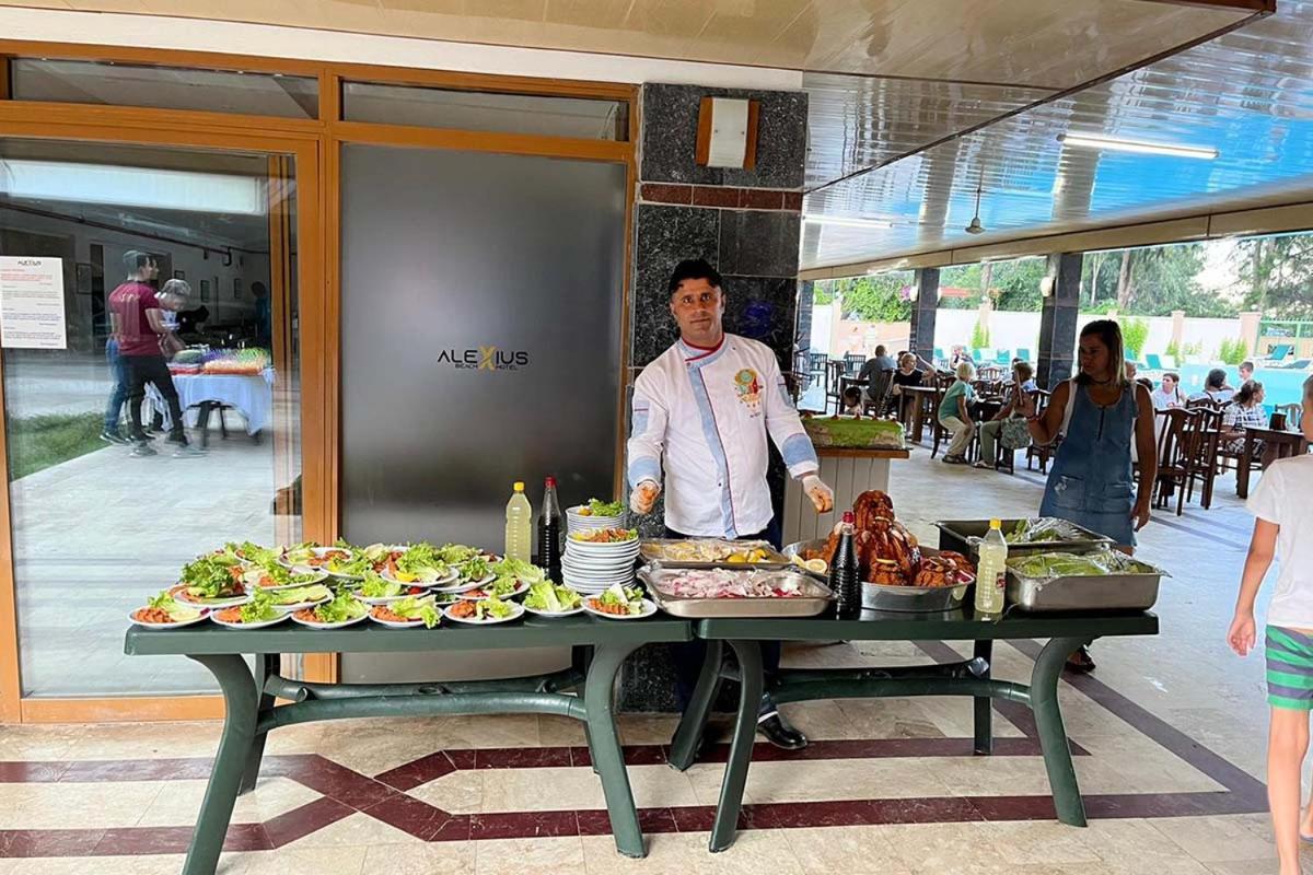Alexius Beach Hotel 贝尔迪比 外观 照片